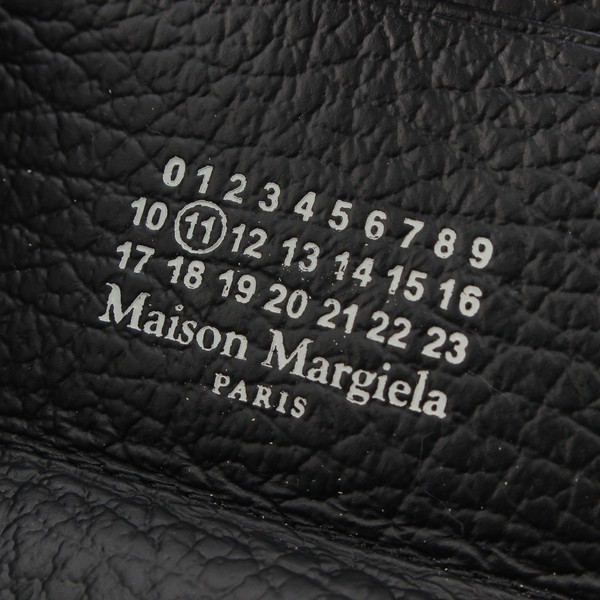 メゾンマルジェラ Maison Margiela レザー コンパクト ファスナー ウォレット 財布 二つ折り財布 ラウンドファスナー S56UI0112  ブラック 中古 通販 retro レトロ