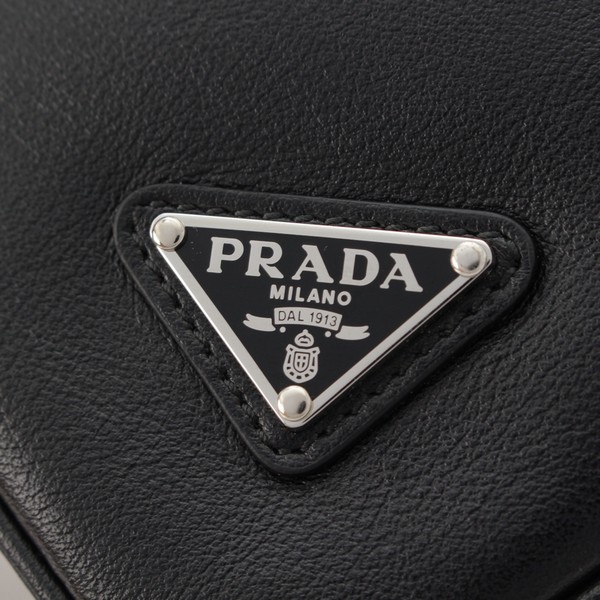 プラダ PRADA レザー トライアングル ロゴ セカンド クラッチバッグ 1NE039 ブラック 中古 通販 retro レトロ