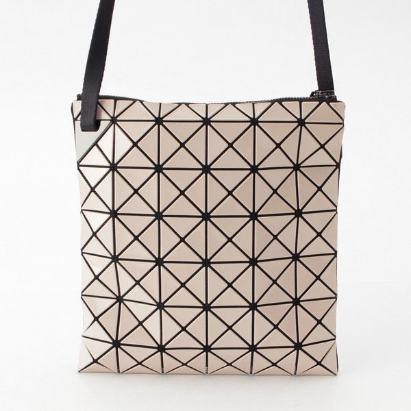 バオバオ イッセイミヤケ BAO BAO ISSEY MIYAKE ルーセント ミニ ショルダーバッグ ポシェット BB81-AG551 ベージュ  中古 通販 retro レトロ