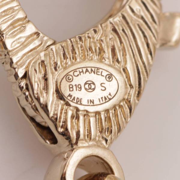 シャネル(Chanel) B19S ロゴ ラインストーン ネックレス チョーカー AB1361 ゴールド 中古 通販 retro レトロ