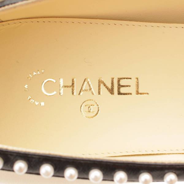 シャネル(Chanel) レザー パール ココマーク キャップトゥ パンプス 