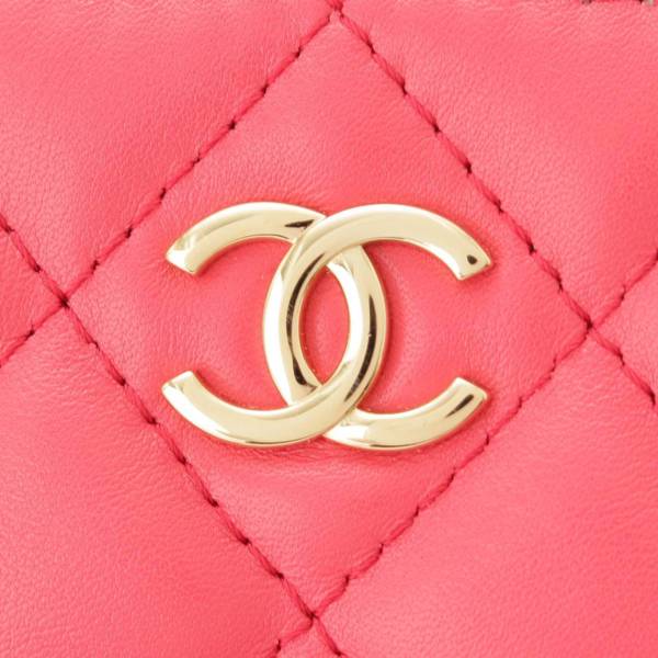 シャネル(Chanel) マトラッセ パール装飾 ラムスキン チェーン