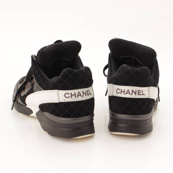 シャネル(Chanel) ココマーク スエード レースアップ スニーカー