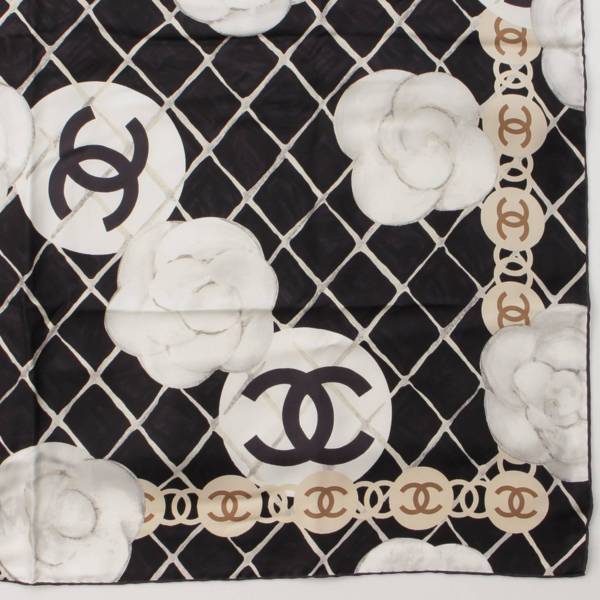 シャネル(Chanel) ココマーク マトラッセ カメリア シルクスカーフ 