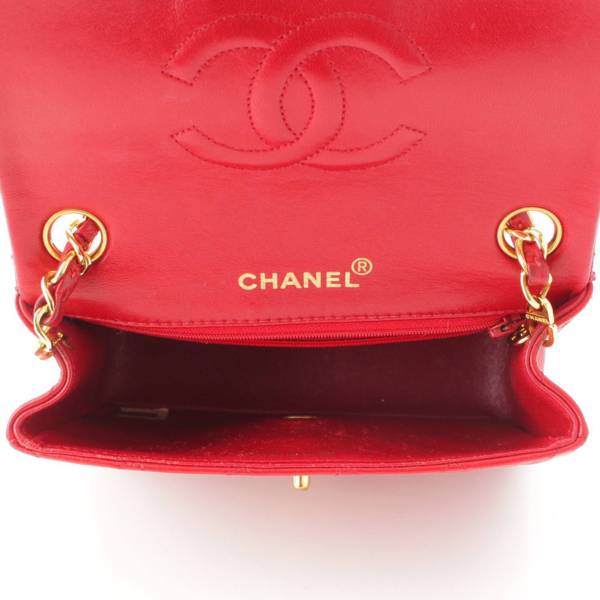 シャネル Chanel 17番台 ミニマトラッセ 17cm ラムスキン チェーン 