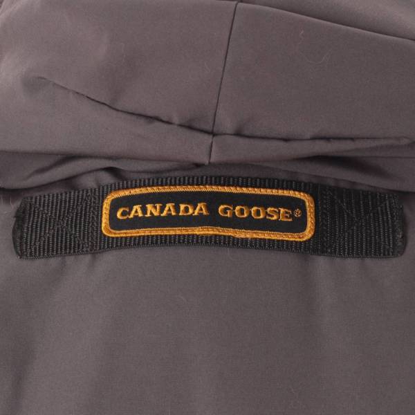 カナダグース(CANADA GOOSE) メンズ CITADEL シタデル コヨーテファー ダウンジャケット 4567MA グレー L 中古 通販  retro レトロ