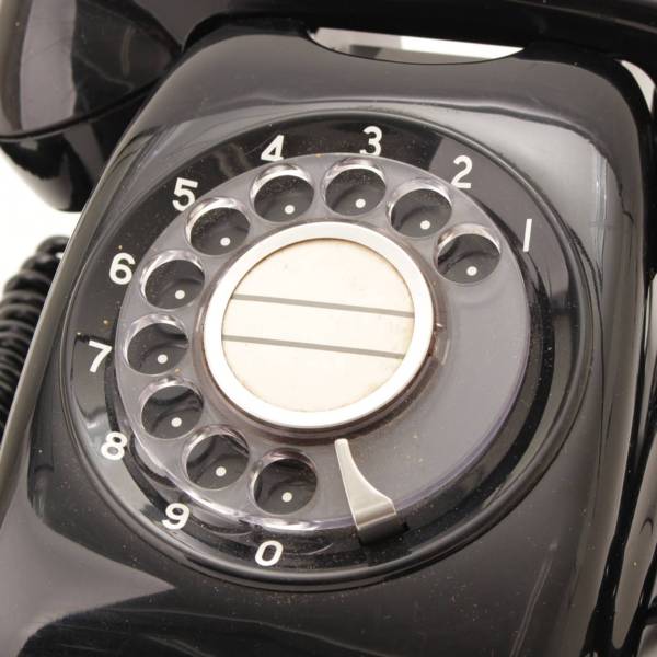 昭和レトロ☆日本電信電話公社 600-A1 電話機 黒電話 ダイヤル式 1979年製