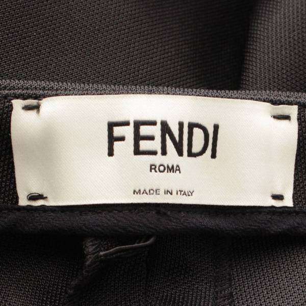 フェンディ(Fendi) FFバックル付き ショートパンツ FR6373 AGTS 
