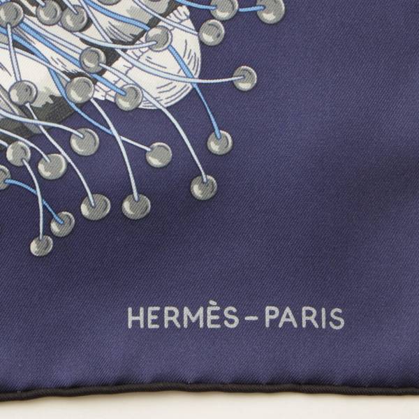 エルメス(Hermes) カレ90 シルクスカーフ Bracelets de Lumiere 光の