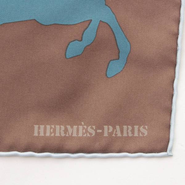 エルメス(Hermes) カレ90 シルクスカーフ EX LIBRIS EN CAMOUFLAGE