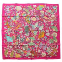カレ90 シルクスカーフ Fleurs et papillons de Tissus 花咲く織物 ピンク