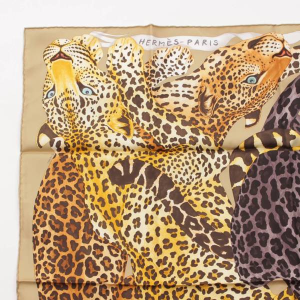 エルメス Hermes カレ90 シルク スカーフ Lazy Leopardesses レイジー レオパード ベージュ 中古 通販 retro レトロ