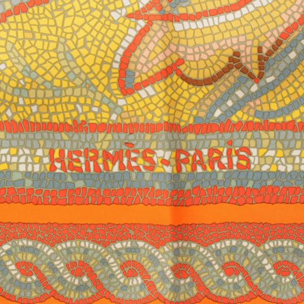 エルメス Hermes カレ90 シルク スカーフ SOUS LE CEDRE ヒマラヤ杉の下で オレンジ 中古 通販 retro レトロ