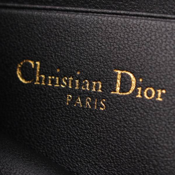 クリスチャン ディオール(Christian Dior) ディオールカロ レザー
