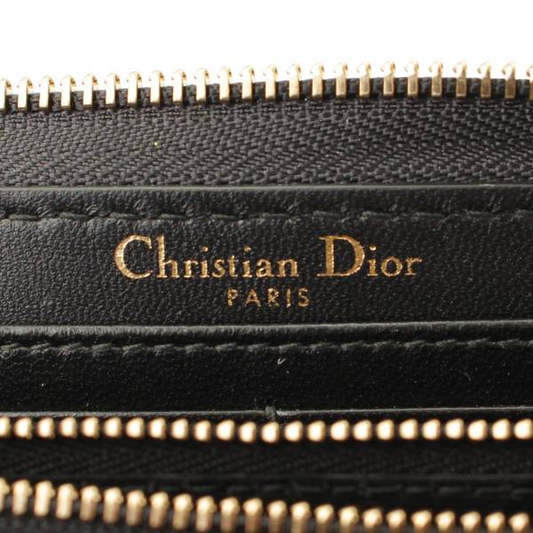 クリスチャンディオール Christian Dior 長財布
 スタッズ ブラック