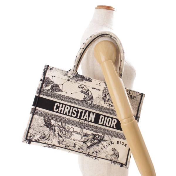 クリスチャン ディオール(Christian Dior) ブックトート ミディアム
