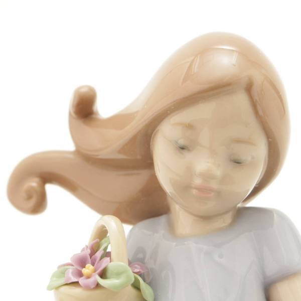 リヤドロ(Lladro) 少女 リトル・バイオレット 陶器人形 置物 ...