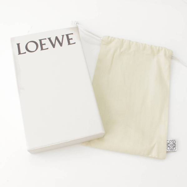 ロエベ Loewe リピート ジップ ラウンドウォレット エンボスシルクカーフ 長財布 アボカドグリーン 中古 通販 retro レトロ