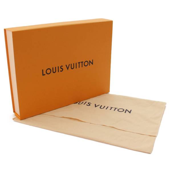 ルイヴィトン(Louis Vuitton) エシャルプ・カリグラム ロゴ ミンク