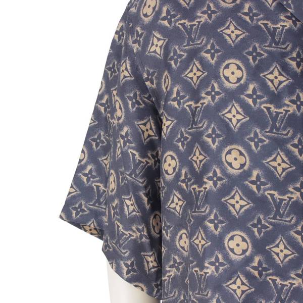 先行SALE】ルイヴィトン Louis Vuitton 23年 メンズ モノグラム サンド ショートスリーブ シルク シャツ ネイビー M 中古 通販  retro レトロ