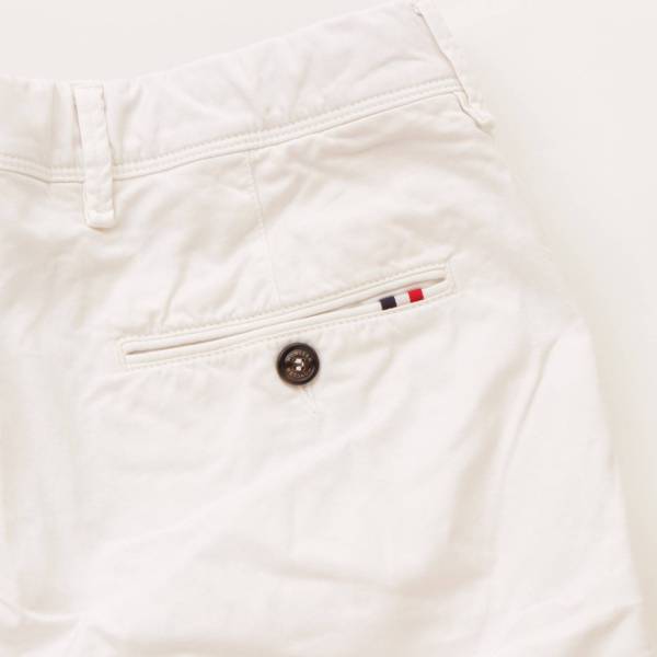 モンクレール(Moncler) PANTALONE BERMUDA ハーフ パンツ ホワイト 46