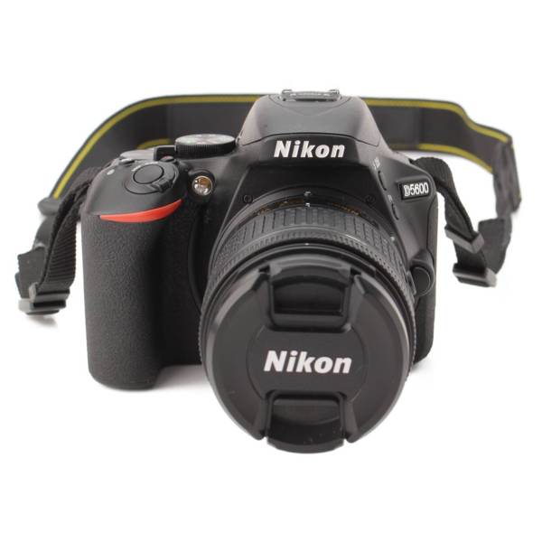 ニコン(nikon) デジタル一眼レフカメラ D5600 ダブルズームキット ブラック 中古 通販 retro レトロ