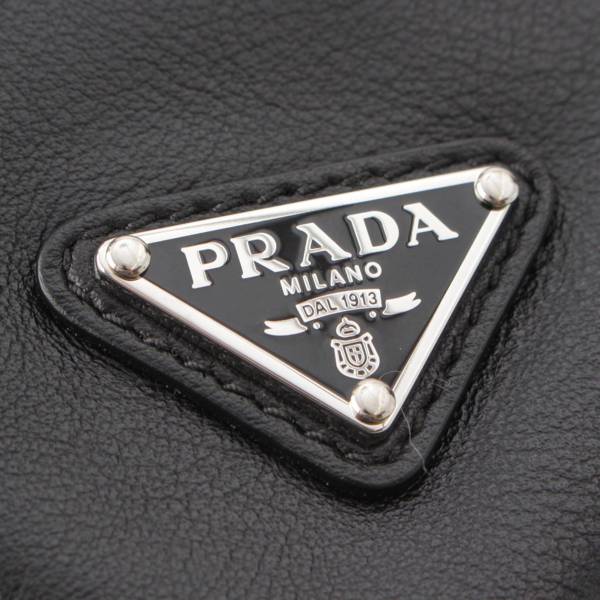 プラダ Prada メンズ トライアングル ロゴ レザー クラッチバッグ 