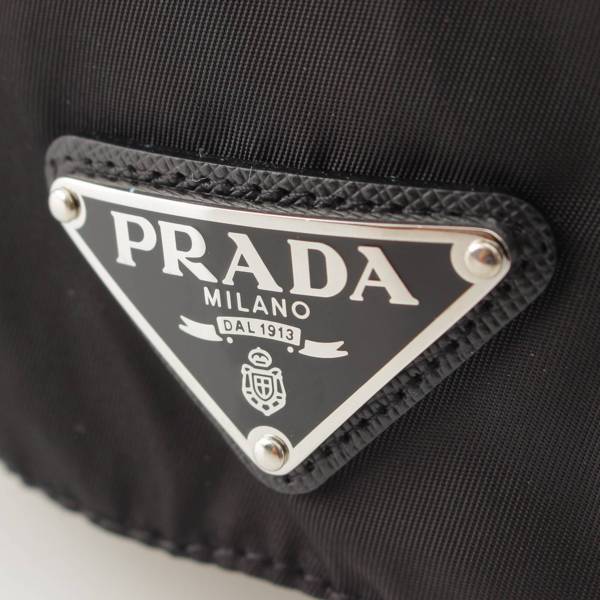 プラダ Prada RE-NYLON ナイロン 三角ロゴプレート ベースボールキャップ 帽子 2HC274 ブラック M 中古 通販 retro レトロ