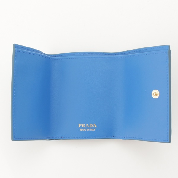 現行✨美品　プラダ　三つ折り　財布　サフィアーノ　リボン　ブラック　1MH021