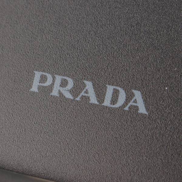 プラダ(Prada) シアリング iPhone 13 Pro用 カバー ファー 1ZH149