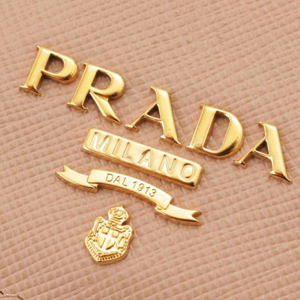 プラダ(Prada) サフィアーノレザー ロゴ パスケース 定期入れ カード
