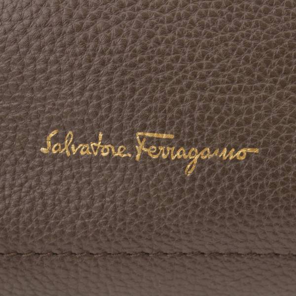 サルバトーレフェラガモ(Salvatore Ferragamo) AMY エイミー レザー