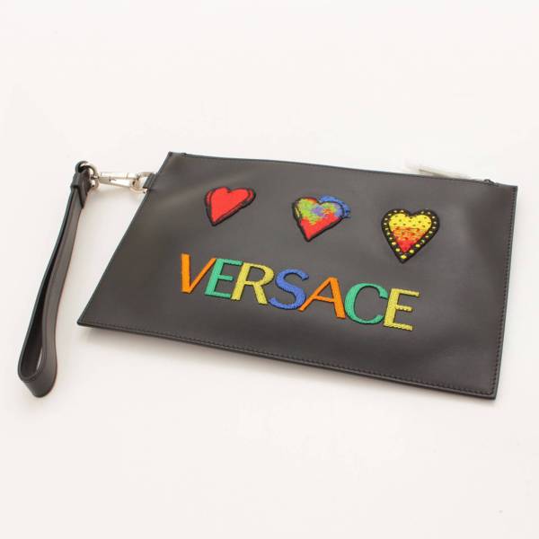 ヴェルサーチ(Versace) ハート ロゴ 刺繍 レザー クラッチバッグ